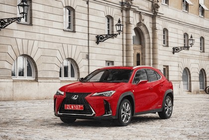 2018 Lexus UX 250h F-Sport 37