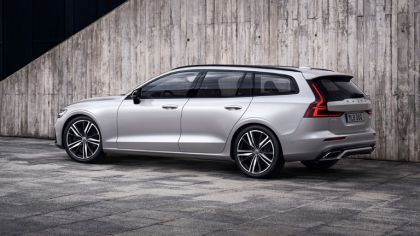 2018 Volvo V60 R-design 8