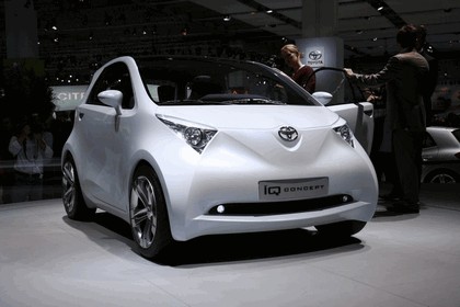 2007 Toyota IQ concept 3