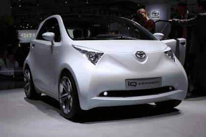 2007 Toyota IQ concept 4