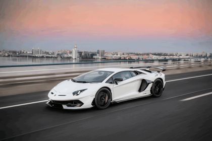 2018 Lamborghini Aventador SVJ 57