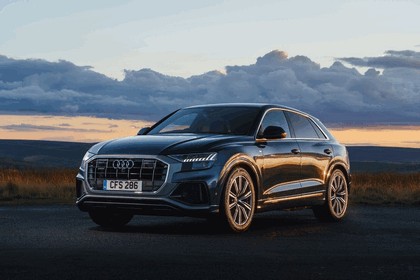 2019 Audi Q8 - UK version 1