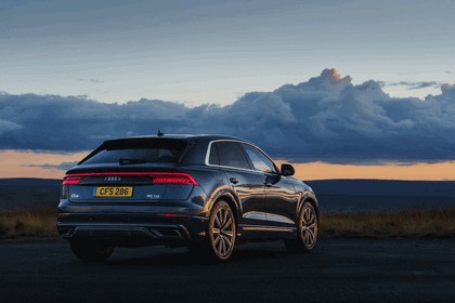 2019 Audi Q8 - UK version 4