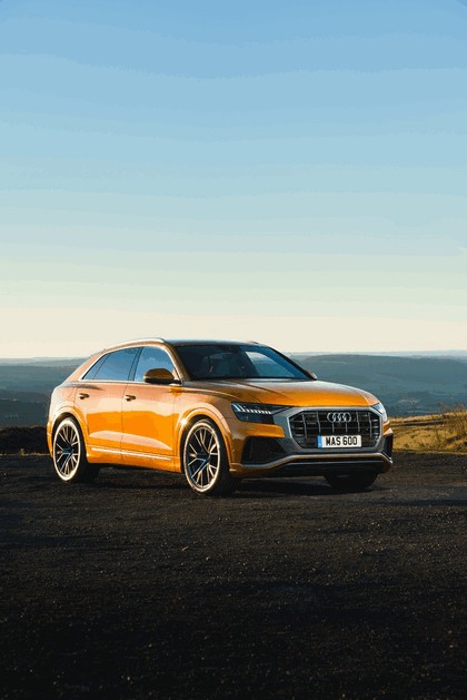 2019 Audi Q8 - UK version 18