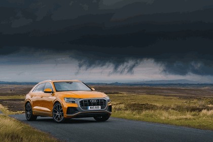 2019 Audi Q8 - UK version 27
