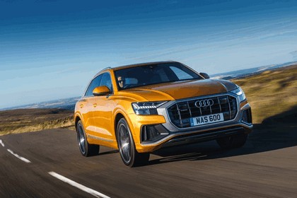 2019 Audi Q8 - UK version 35