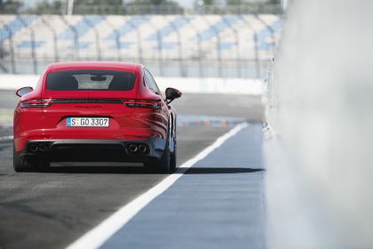 2018 Porsche Panamera GTS 6