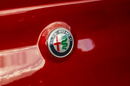 2018 Alfa Romeo Stelvio Quadrifoglio - UK version 64