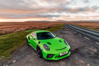 2018 Porsche 911 ( 991 type II ) GT3 RS - UK version 1