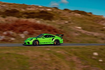 2018 Porsche 911 ( 991 type II ) GT3 RS - UK version 8