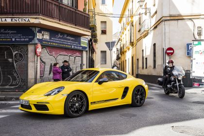 2019 Porsche 718 Cayman T 67