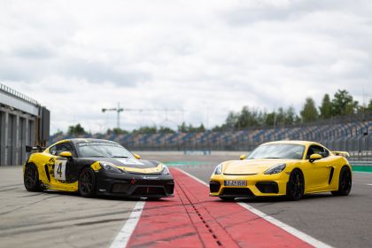 2019 Porsche 718 Cayman GT4 Clubsport 16