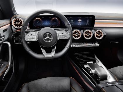 2019 Mercedes-Benz CLA coupé 14