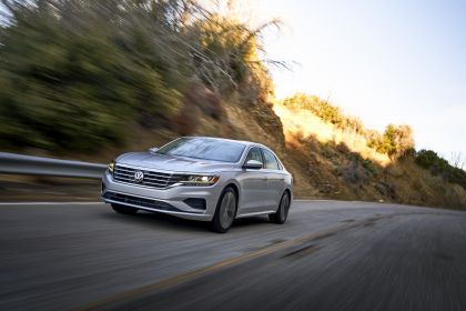 2020 Volkswagen Passat - USA version 39