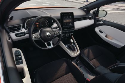 2019 Renault Clio 24