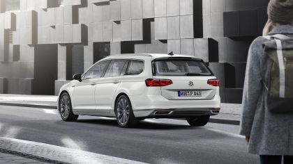 2020 Volkswagen Passat variant GTE 23