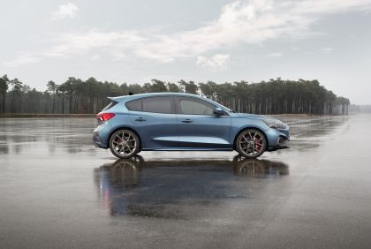 2020 Ford Focus ST 2