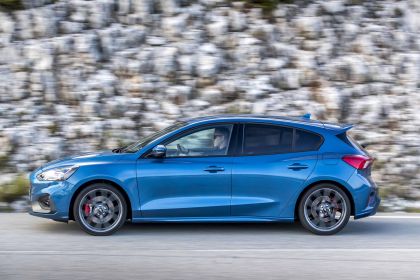 2020 Ford Focus ST 18