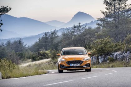 2020 Ford Focus ST 38