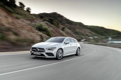 2019 Mercedes-Benz CLA Shooting Brake 17