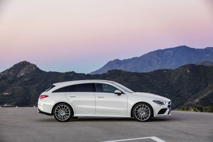 2019 Mercedes-Benz CLA Shooting Brake 20