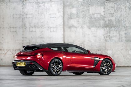 2017 Aston Martin Vanquish Zagato Shooting Brake 4