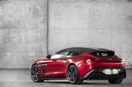 2017 Aston Martin Vanquish Zagato Shooting Brake 8