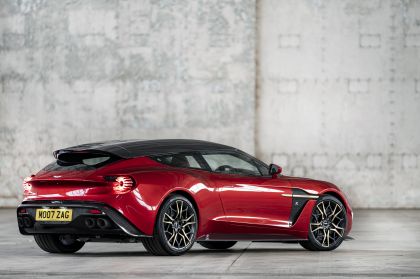 2017 Aston Martin Vanquish Zagato Shooting Brake 15