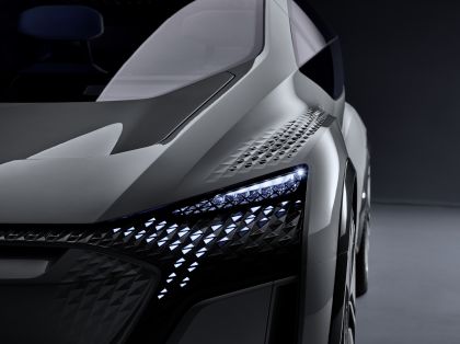 2019 Audi AI:ME concept 13