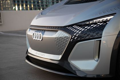 2019 Audi AI:ME concept 131