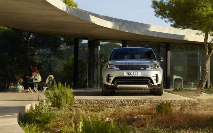 2020 Land Rover Discovery Landmark Edition 6