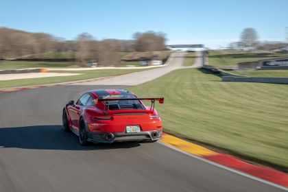 2019 Porsche 911 ( 991 type II ) GT2 RS - lap record 2