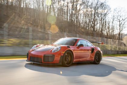 2019 Porsche 911 ( 991 type II ) GT2 RS - lap record 13