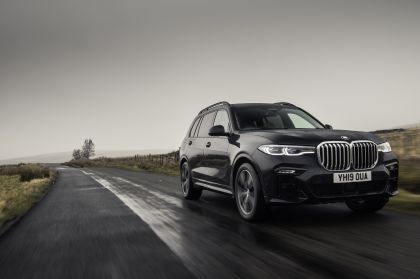 2019 BMW X7 xDrive 30d - UK version 2