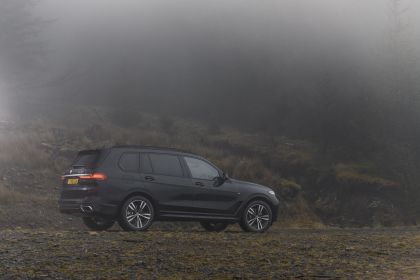 2019 BMW X7 xDrive 30d - UK version 38