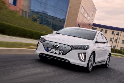 2019 Hyundai Ioniq Electric 10