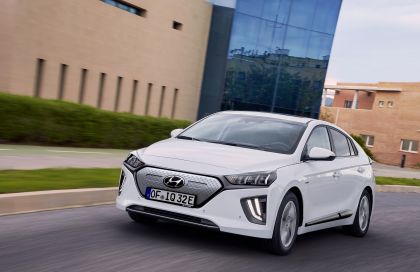 2019 Hyundai Ioniq Electric 11