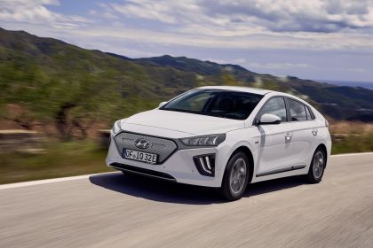 2019 Hyundai Ioniq Electric 19