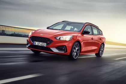 2020 Ford Ford Focus ST wagon 5