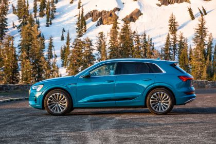 2019 Audi e-Tron - USA version 17