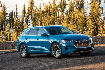 2019 Audi e-Tron - USA version 19