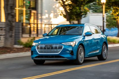 2019 Audi e-Tron - USA version 23