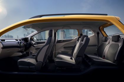 2019 Renault Triber 13