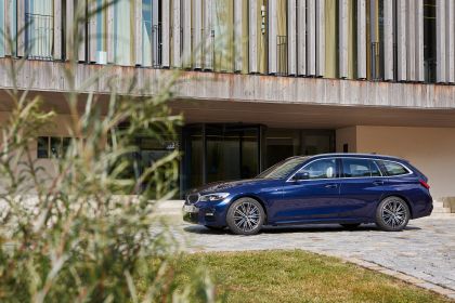 2020 BMW 330d ( G21 ) xDrive Touring 50