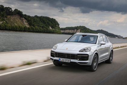 2020 Porsche Cayenne Turbo S E-Hybrid 18