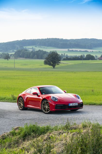 2019 Porsche 911 ( 992 ) Carrera 4