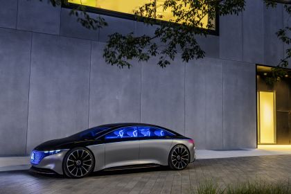 2019 Mercedes-Benz Vision EQS 26