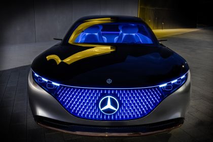 2019 Mercedes-Benz Vision EQS 31