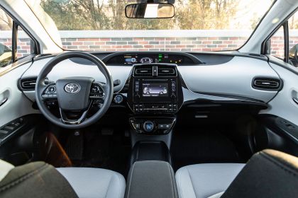 2019 Toyota Prius L Eco 5