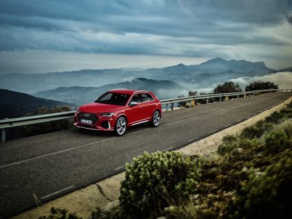 2020 Audi RS Q3 10